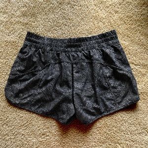 Lululemon size 10 shorts